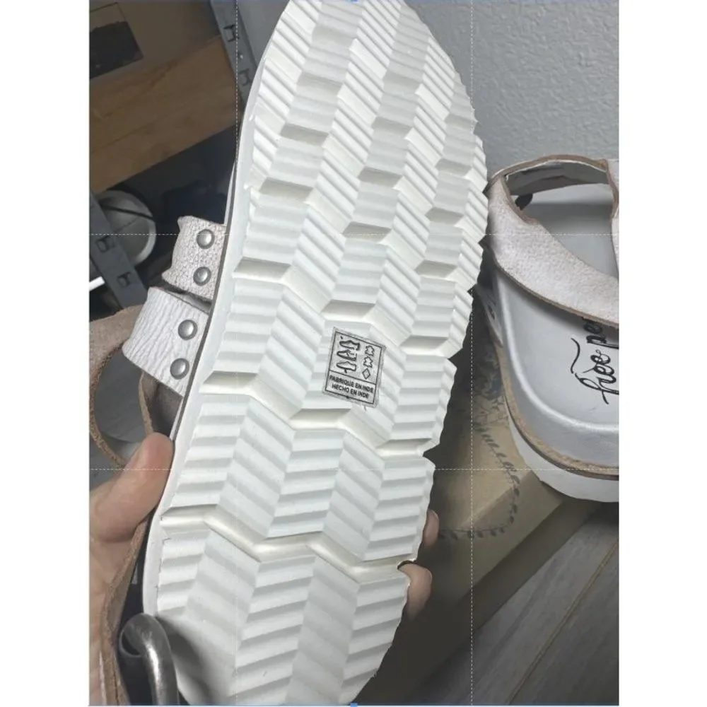 Free People Platform Sandals 9 Thong Strappy Chunky Boho Festival White Valencia